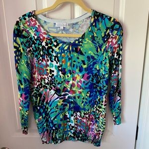 π Medium button top - multicolor pattern